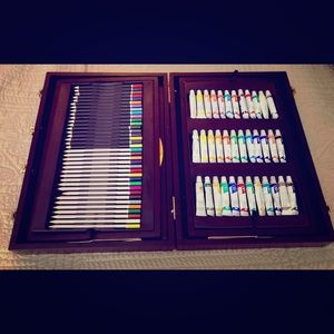 Battat Art Studios Set including Easel.